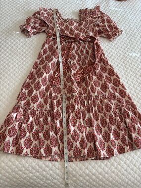 A loves a girls dress for girls size M